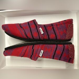 Tom’s Classic Red Knit Shearling